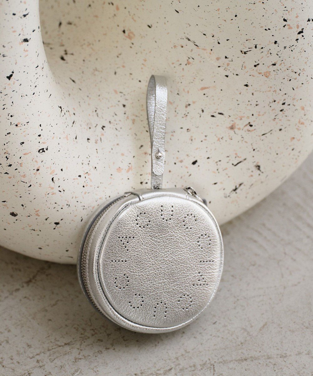 【イアクッチ/IACUCCI】のボッコノット CERVO インテリア・キッズ・メンズ・レディースファッション・服の通販 founy(ファニー) 　ファッション　Fashion　レディースファッション　Fashion for Women　スポーツウェア　Functional & Stylish Sportswear　サークル　Circle, Round Design　シルバー　Silver, Metallic Silver　スポーツ　Sports, Activewear　チャーム　Charm, Pendant　人気　Popular, Best Seller　ベーシック　Basic, Essential　ポーチ　Pouch, Small Case　ムートン　Shearling, Mouton　ラウンド　Round, Round Neck　ラップ　Wrap, Wrap Design　リップ　Lip, Lip Motif　ワンポイント　One Point, Statement Accent　A/W・秋冬　Autumn/Winter　おすすめ　Recommended / Our Picks　ギフト プレゼント　Gift / Present　2025年　2025　2025-2026秋冬・A/W　Autumn/Winter 2025–26 AW25–26　シルバー|ID: prp329100004579566 ipo3291000000035797360