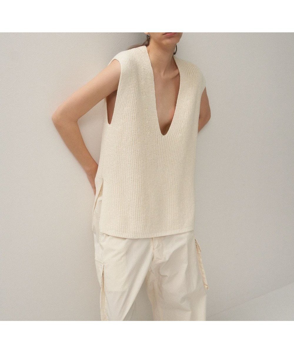 【エイトン/ATON】のSILK WASHI LILIYARN Vネックベスト 人気、トレンドファッション・服の通販 founy(ファニー) 　ファッション　Fashion　レディースファッション　Ladies' Fashion Online　アウター　Coat Outerwear　トップス・カットソー　Tops/Tshirt　ニット　Knit Tops　ベスト/ジレ　Gilets/Vests　Vネック　V-Neck　春　Spring　吸水　Water Absorption　シルク　Silk　セーター　Sweater　タンク　Tank　手編み　Hand Knitting　ベスト　Vest　リネン　Linen　S/S・春夏　Ss・Spring/Summer　おすすめ　Recommend　夏　Summer　 other-1|ID: prp329100004580394 ipo3291000000032452815