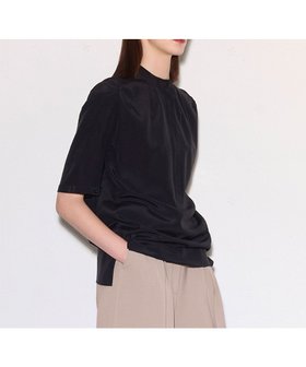 【ジョゼフ/JOSEPH】の【洗える】シルクデシン 半袖ブラウス 人気、トレンドファッション・服の通販 founy(ファニー) ファッション Fashion レディースファッション Fashion for Women トップス・カットソー Cut & Sew Tops シャツ・ブラウス・オフィスカジュアル Elegant Blouses & Button-Ups エレガント 上品 Elegant ギャザー Gathered, Ruffled シルク Silk, 100% Silk スクエア Square, Square Shape スリット Slit, Slit Detail ドレープ Drape, Draping Fabric フェミニン Feminine, Girly 半袖 Short Sleeve, Half Sleeve 洗える Machine Washable A/W・秋冬 Autumn/Winter |ID:prp329100004580410
