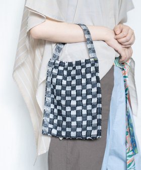 【コキュウ/COQ】の【リバーシブル】ウォーターチェック ミニバッグ 人気、トレンドファッション・服の通販 founy(ファニー) ファッション Fashion レディースファッション Fashion for Women バッグ Bags ウォーター Water キュプラ Cupro, Eco Fabric コレクション Collection, Seasonal Line チェック Check, Plaid, Tartan バランス Balance, Style Balance リバーシブル Reversible, Two-Sided 日本製 Made In Japan 犬 Dog |ID:prp329100004580889