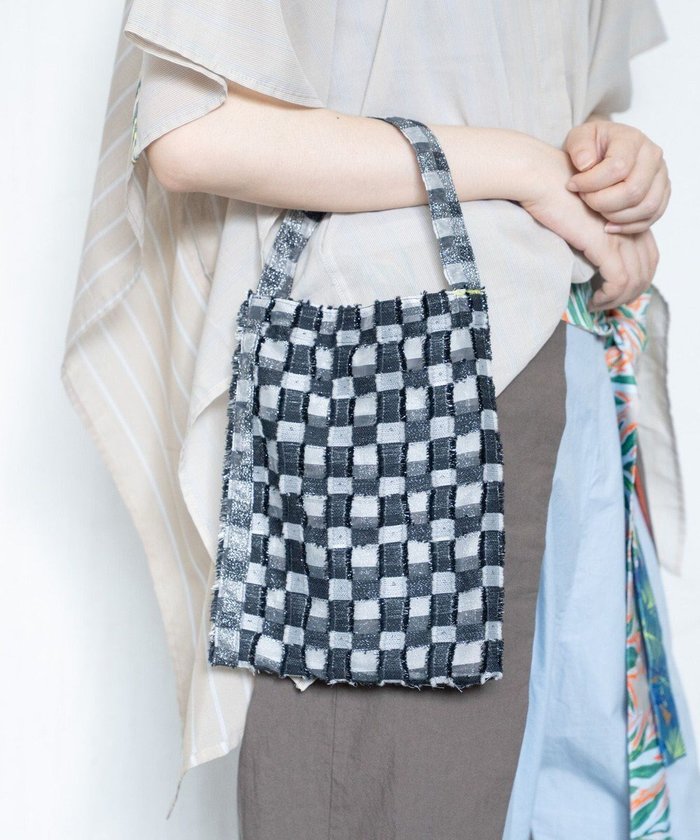 【コキュウ/COQ】の【リバーシブル】ウォーターチェック ミニバッグ インテリア・キッズ・メンズ・レディースファッション・服の通販 founy(ファニー) https://founy.com/ ファッション Fashion レディースファッション Fashion for Women バッグ Bags ウォーター Water キュプラ Cupro, Eco Fabric コレクション Collection, Seasonal Line チェック Check, Plaid, Tartan バランス Balance, Style Balance リバーシブル Reversible, Two-Sided 日本製 Made In Japan 犬 Dog |ID: prp329100004580889 ipo3291000000034271088