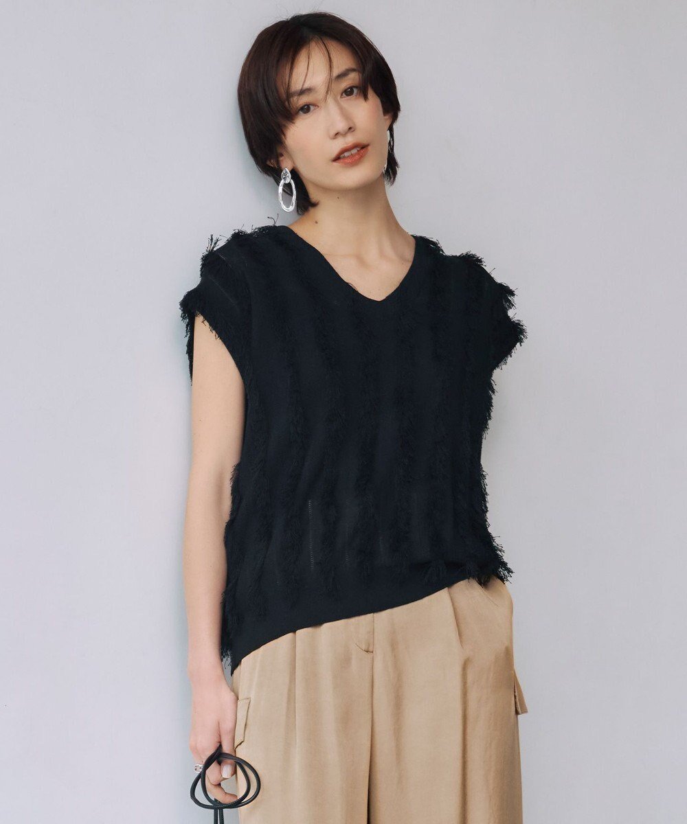 【アイシービー/iCB】の【洗える】カットジャガード Vネックニット 人気、トレンドファッション・服の通販 founy(ファニー) 　ファッション　Fashion　レディースファッション　Fashion for Women　トップス・カットソー　Cut & Sew Tops　ニット　Knit Tops & Sweaters　Vネックトップス　V-Neck Tops / V-Cut Neckline Shirts　洗える　Machine Washable　秋　Autumn　カットジャガード　Cut Jacquard　キャミソール　Camisole, Spaghetti Strap Top　ジャカード／ジャガード　Jacquard, Woven Pattern　ストライプ　Stripe, Striped Pattern　セーター　Sweater, Knitwear　フェザー　Feather, Feather Detail　フリンジ　Fringe, Tassel　A/W・秋冬　Autumn/Winter　おすすめ　Recommended / Our Picks　夏　Summer　2025年　2025　2025-2026秋冬・A/W　Autumn/Winter 2025–26 AW25–26　 other-1|ID: prp329100004580992 ipo3291000000033521264