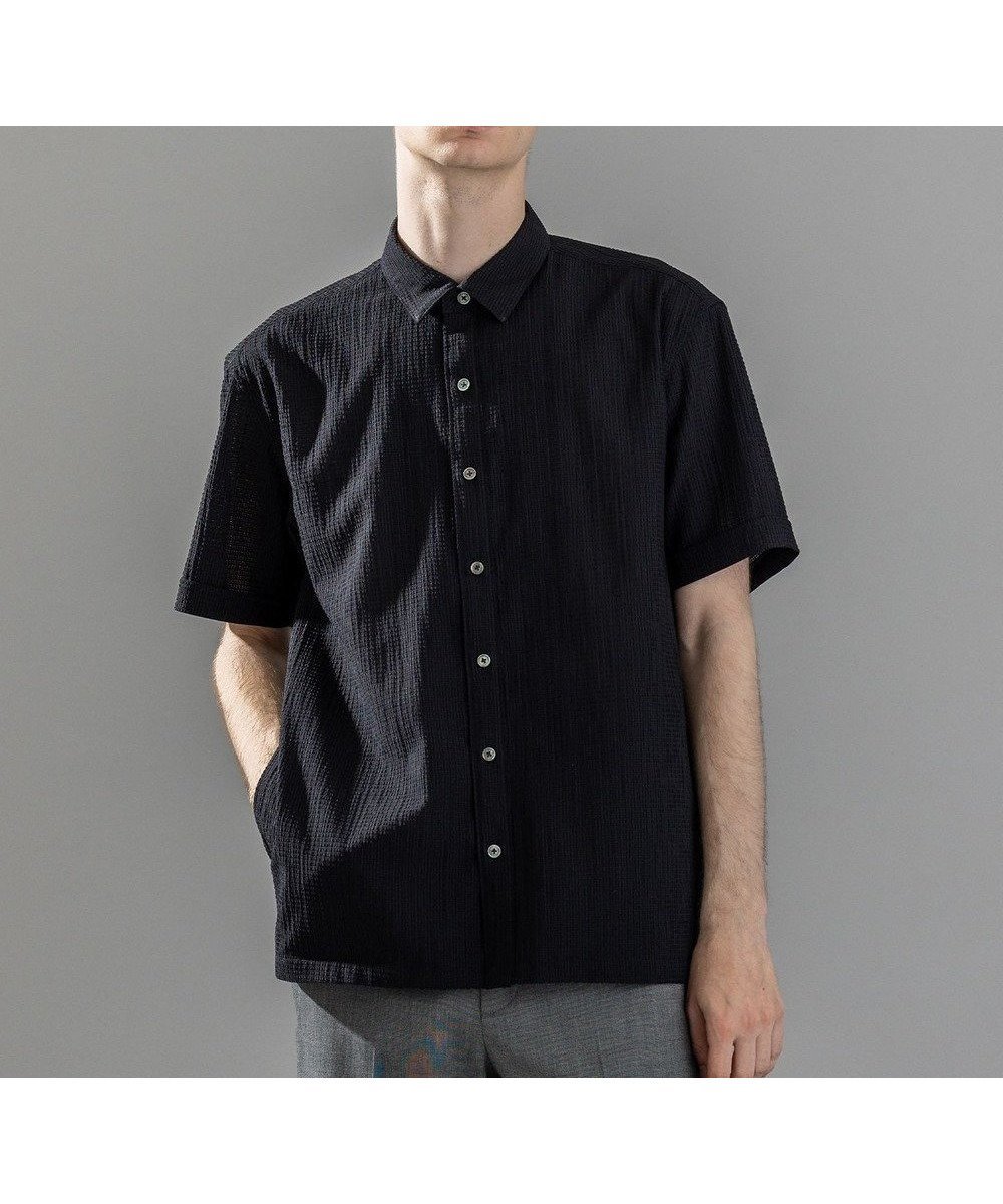 【ジョゼフ オム/JOSEPH HOMME / MEN】の新素材【洗える/速乾性/通気性/ストレッチ】トリコサッカーストレッチ レギュラーカラー半袖シャツ インテリア・キッズ・メンズ・レディースファッション・服の通販 founy(ファニー) 　ファッション　Fashion　メンズファッション　Men's Style Online　トップス・カットソー　Tops/Tshirt/Men　シャツ　Shirts　サッカー　Soccer　シンプル　Simple　ストレッチ　Stretch　レギュラー　Regular　再入荷　Restock/Back In Stock/Re Arrival　半袖　Short Sleeve　夏　Summer　春　Spring　S/S・春夏　Ss・Spring/Summer　洗える　Washable　ブラック系|ID: prp329100004581798 ipo3291000000032465398