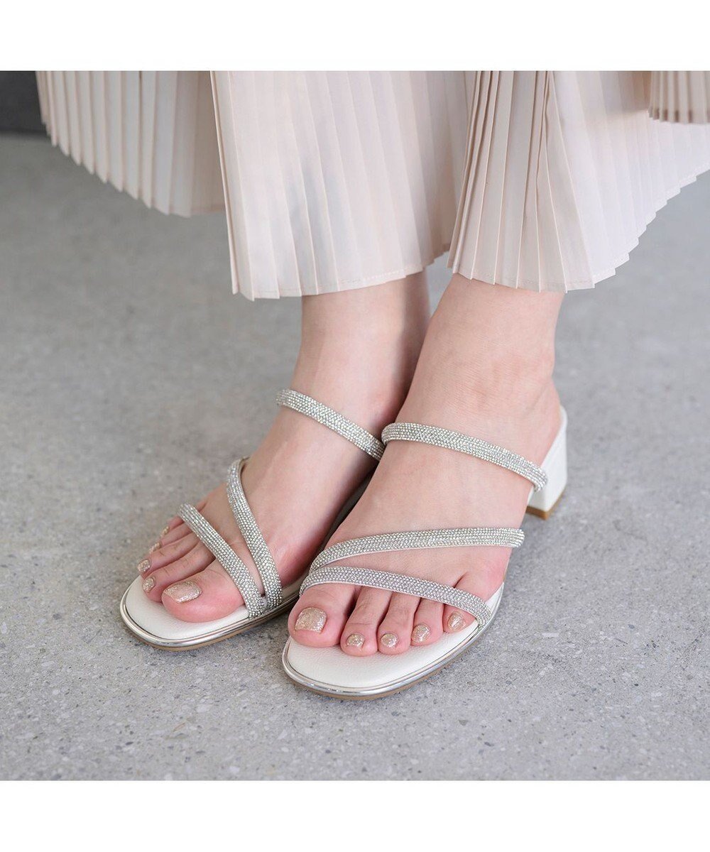【モード エ ジャコモ/MODE ET JACOMO】のMODE ET JACOMO ラインストーンストラップミュールサンダル インテリア・キッズ・メンズ・レディースファッション・服の通販 founy(ファニー) 　ファッション　Fashion　レディースファッション　Ladies' Fashion Online　エレガント 上品　Elegant　サンダル　Sandals　シューズ　Shoes　ストーン　Stone　デニム　Denim　ミドル　Middle　ミュール　Mule　ラップ　Wrap　リゾート　Resort　夏　Summer　旅行　Travel　春　Spring　S/S・春夏　Ss・Spring/Summer　アイボリー|ID: prp329100004581854 ipo3291000000032466096