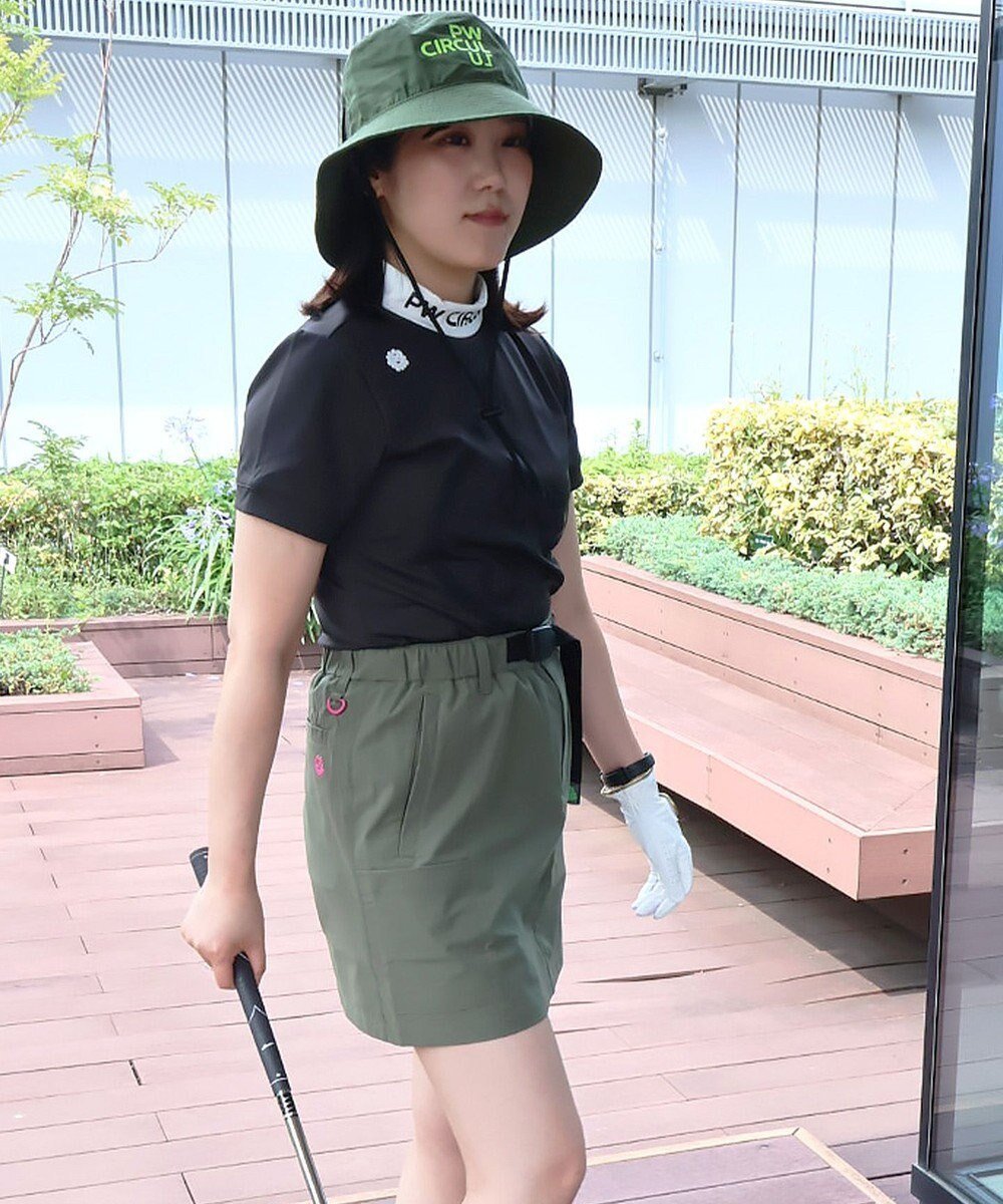 【ピーダブリュサーキュラス/PW CIRCULUS】の【UVカット / 吸水速乾 / 伸縮性抜群】【WOMEN】バックメッシュ切り替えモックT ゴルフウェア レディース インテリア・キッズ・メンズ・レディースファッション・服の通販 founy(ファニー) ファッション Fashion レディースファッション Fashion for Women トップス・カットソー Cut & Sew Tops シャツ・ブラウス・オフィスカジュアル Elegant Blouses & Button-Ups ロングTシャツ・Tシャツ Longline T-Shirts & Tees カットソー・ベーシックTシャツ Cut-and-Sewn Tops / Stretch Tees & Basics 春 Spring カットソー Cut and Sewn Top 吸水 Absorbent, Quick-Dry サークル Circle, Round Design ストレッチ Stretch, Stretchy Fabric トレンド Trend, Trending Now 人気 Popular, Best Seller プリント Print, Printed Pattern メッシュ Mesh, Net Fabric S/S・春夏 SS, Spring/Summer, Warm Season おすすめ Recommended / Our Picks 夏 Summer ゴルフ Golf ブラック系|ID: prp329100004581881 ipo3291000000033686875