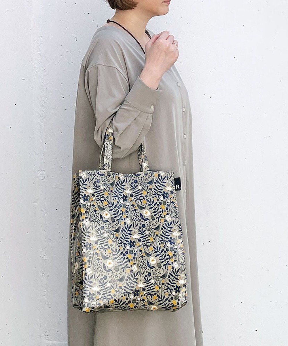 【ルートート/ROOTOTE】の1308【ラミネート加工】EU.A4アーキャトル.クレール-D インテリア・キッズ・メンズ・レディースファッション・服の通販 founy(ファニー) ファッション Fashion レディースファッション Fashion for Women バッグ Bags 秋 Autumn カメラ Camera Accessories 軽量 Lightweight, Ultra Light 雑誌 Magazine, Fashion Magazine 時計 Watch, Wristwatch プリント Print, Printed Pattern ポケット Pocket, Pocket Detail マグネット Magnet, Magnetic Closure モチーフ Motif, Design Theme ランダム Random, Irregular おすすめ Recommended / Our Picks 夏 Summer 新作・新入荷 New Arrivals / New In ビジネス 仕事 通勤 Business / Work / Commuting 02:ペッキングバード|ID: prp329100004581942 ipo3291000000033662110