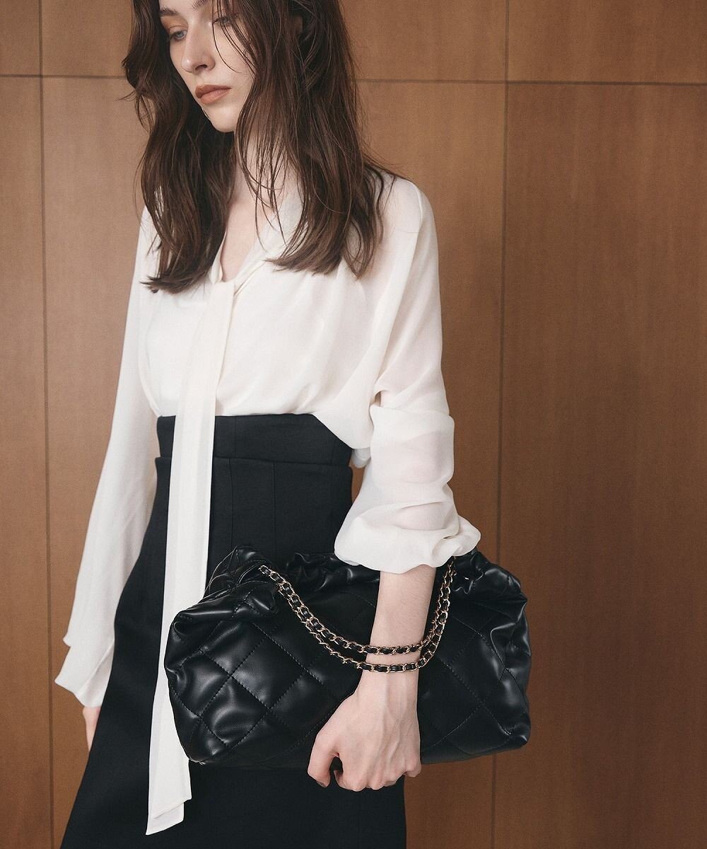 【トプカピ/TOPKAPI】の【TREASURE TOPKAPI】フェイクレザー キルティング チェーン ショルダー バッグ 人気、トレンドファッション・服の通販 founy(ファニー) 　ファッション　Fashion　レディースファッション　Fashion for Women　バッグ　Bags　エレガント 上品　Elegant　キルティング　Quilted, Quilting　巾着　Drawstring Bag, Kinchaku　ショルダー　Shoulder, Shoulder Strap　チェーン　Chain, Chain Strap　デニム　Denim, Jeans Material　定番　Standard, Basic Item　フェイクレザー　Faux Leather, PU Leather　フォルム　Silhouette, Form　ビジネス 仕事 通勤　Business / Work / Commuting　 other-1|ID: prp329100004582095 ipo3291000000033586718