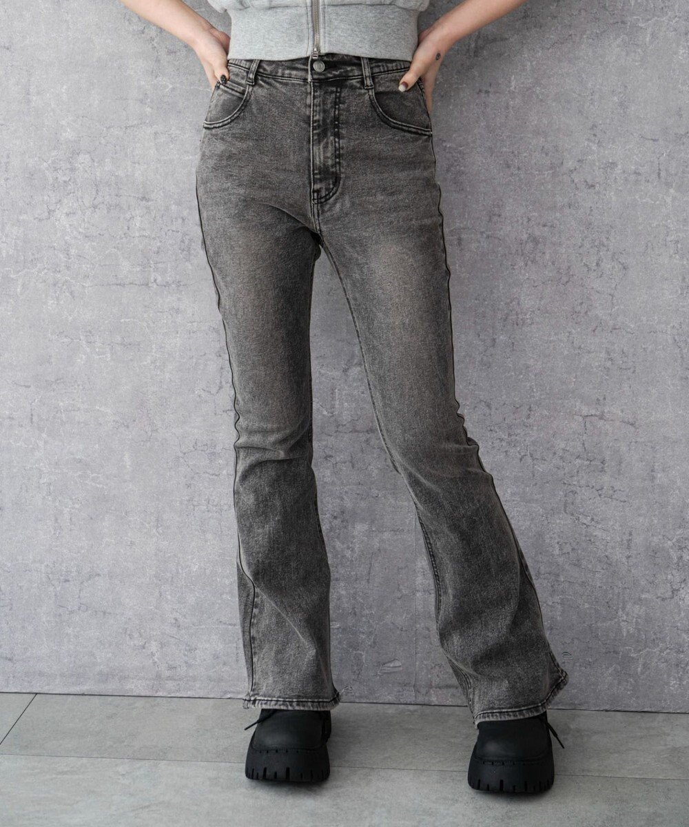 【ウィゴー/WEGO】のストレッチフレアデニムパンツ インテリア・キッズ・メンズ・レディースファッション・服の通販 founy(ファニー) 　ファッション　Fashion　レディースファッション　Fashion for Women　パンツ　Pants & Trousers　デニムパンツ・ジーンズ・美脚デニム　Denim Jeans & Pants　ショート　Short, Short Length　ストレッチ　Stretch, Stretchy Fabric　スマホ　Smartphone, Mobile Device　デニム　Denim, Jeans Material　トレンド　Trend, Trending Now　バランス　Balance, Style Balance　フレア　Flare, Flared　ワイド　Wide, Wide Fit　冬　Winter / This Winter　秋　Autumn　A/W・秋冬　Autumn/Winter　ブラック|ID: prp329100004582143 ipo3291000000033264148