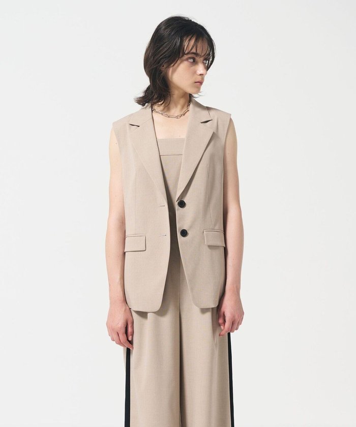 【グレース コンチネンタル/GRACE CONTINENTAL】のバックチュールジレ インテリア・キッズ・メンズ・レディースファッション・服の通販 founy(ファニー) https://founy.com/ ファッション Fashion レディースファッション Fashion for Women アウター Coat / Outerwear Collection トップス・カットソー Cut & Sew Tops ベスト&ジレ / 重ね着スタイル Vests & Gilets おすすめ Recommended / Our Picks サロペット Overalls, Salopette ストレッチ Stretch, Stretchy Fabric セットアップ Set-Up, Coordinated Outfit チュール Tulip, Tulip Motif ベスト Vest, Waistcoat 夏 Summer S/S・春夏 SS, Spring/Summer, Warm Season A/W・秋冬 Autumn/Winter |ID: prp329100004582952 ipo3291000000033684448