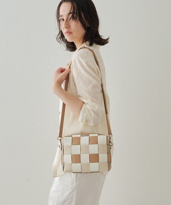 【イアクッチ/IACUCCI】のベルタ S CERVO/MULTI インテリア・キッズ・メンズ・レディースファッション・服の通販 founy(ファニー) https://founy.com/ ファッション Fashion レディースファッション Ladies' Fashion Online 今季 This Season 軽量 Lightweight ショルダー Shoulder 財布 Wallet 人気 Popularity ベーシック Basic ポケット Pocket メッシュ Mesh S/S・春夏 Ss・Spring/Summer おすすめ Recommend 夏 Summer 旅行 Travel 2025年 2025 2025春夏・S/S Ss,Spring/Summer,2025 |ID: prp329100004583618 ipo3291000000032538657