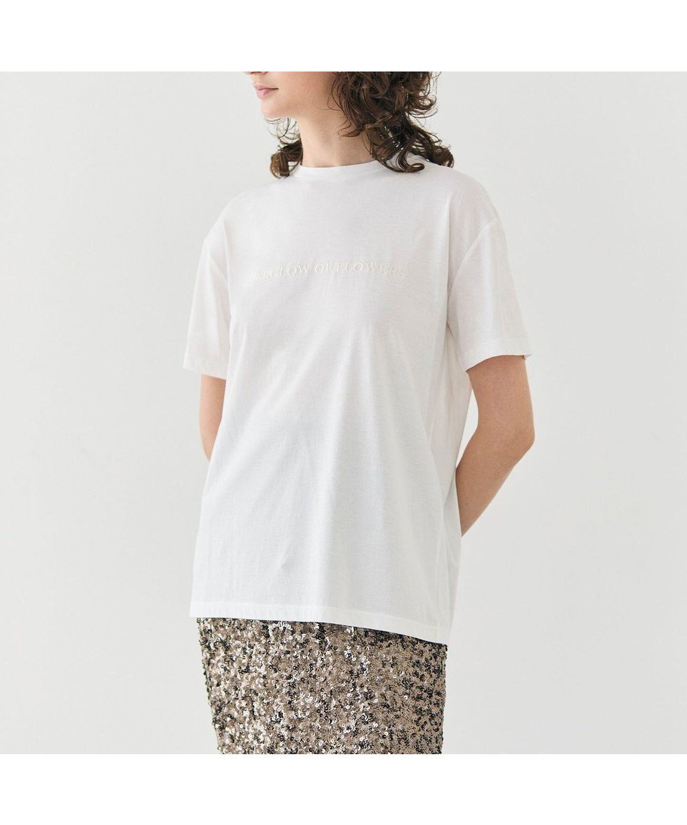 【ベイジ,/BEIGE,】の【洗える】CASSIA / オリジナルロゴTシャツ インテリア・キッズ・メンズ・レディースファッション・服の通販 founy(ファニー) 　ファッション　Fashion　レディースファッション　Fashion for Women　トップス・カットソー　Cut & Sew Tops　シャツ・ブラウス・オフィスカジュアル　Elegant Blouses & Button-Ups　ロングTシャツ・Tシャツ　Longline T-Shirts & Tees　カットソー・ベーシックTシャツ　Cut-and-Sewn Tops / Stretch Tees & Basics　インナー　Innerwear　春　Spring　洗える　Machine Washable　カットソー　Cut and Sewn Top　カーディガン　Cardigan, Knitwear　グラデーション　Gradient, Ombre　今季　This Season, Current Season　シンプル　Simple, Minimal　ジャケット　Jacket, Outerwear　プリント　Print, Printed Pattern　半袖　Short Sleeve, Half Sleeve　S/S・春夏　SS, Spring/Summer, Warm Season　夏　Summer　エレガント 上品　Elegant　White|ID: prp329100004583787 ipo3291000000032676760