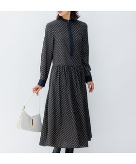 【23区/NIJYUSANKU】 【洗える】Ratti チェーンモチーフ ワンピース人気、トレンドファッション・服の通販 founy(ファニー) ファッション Fashion レディースファッション WOMEN ワンピース Dress イタリア Italy 洗える Washable 秋 Autumn/Fall カフス Cuffs クラシカル Classical クラシック Classic シルク Silk シンプル Simple スカーフ Scarf スタンド Stand ストライプ Stripe チェーン Chain トレンド Trend なめらか Smooth プリント Print プリーツ Pleats モチーフ Motif 無地 Plain Color A/W・秋冬 Aw・Autumn/Winter・Fw・Fall-Winter 再入荷 Restock/Back In Stock/Re Arrival 2023年 2023 2023-2024秋冬・A/W Aw/Autumn/Winter//Fw/Fall-Winter/2023-2024 |ID:prp329100004584317
