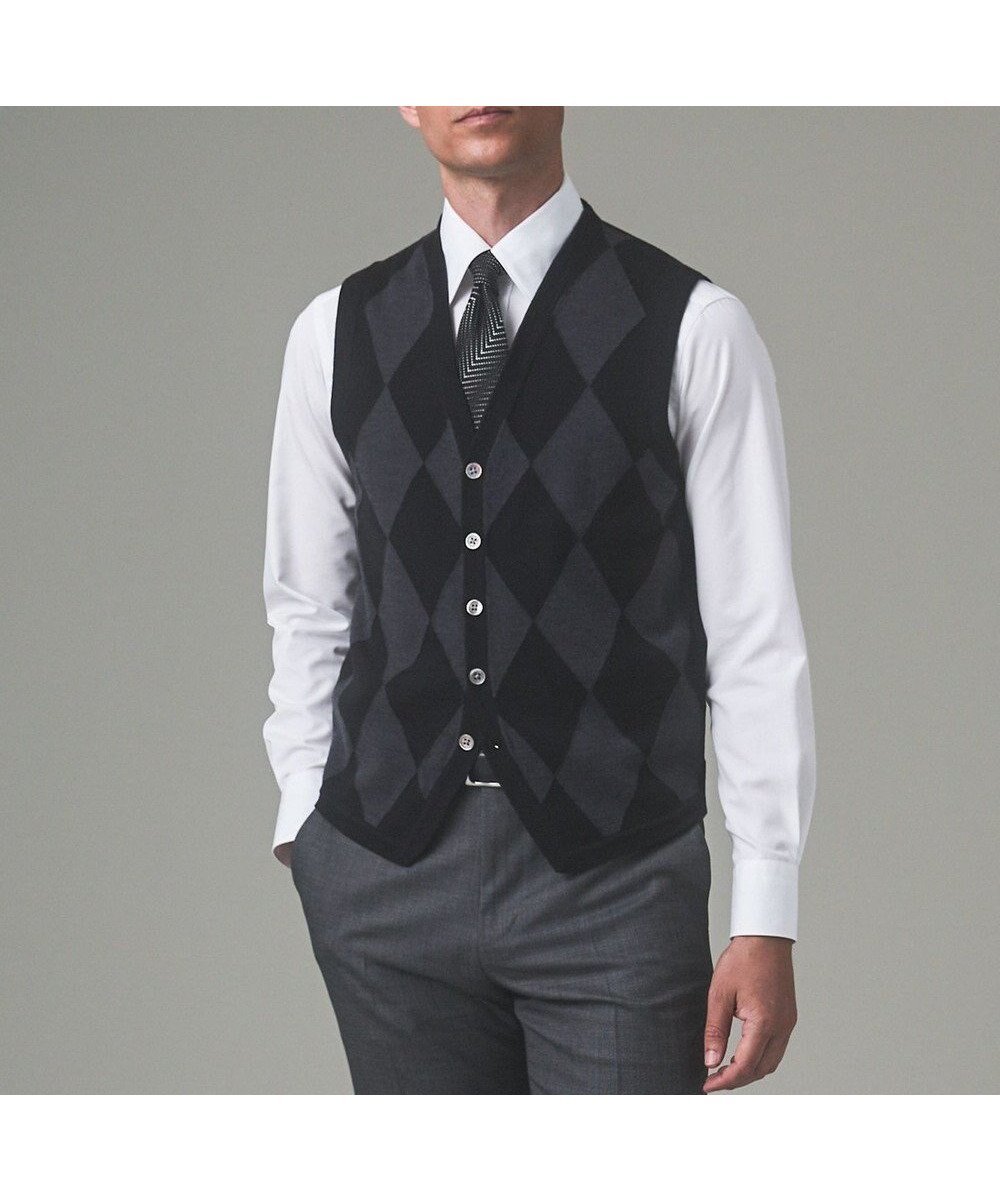 【五大陸/gotairiku / MEN】の体温調整に【洗える/チクチクしにくい/ピリングしにくい】イタリア糸 ハイゲージ ベスト_WOOL100% インテリア・キッズ・メンズ・レディースファッション・服の通販 founy(ファニー) 　ファッション　Fashion　メンズファッション　Fashion for Men　トップス・カットソー　Cut & Sew Tops　ニット・セーター / 定番トップス　Knit Tops & Sweaters　ベスト・ジレ　Vests & Gilets　イタリア　Italy　春　Spring　洗える　Machine Washable　抗菌　Antibacterial, Bacteria-Resistant　軽量　Lightweight, Ultra Light　スタイリッシュ　Stylish, Fashionable　スマート　Smart, Elegant　スーツ　Suit, Formalwear　セーター　Sweater, Knitwear　タートルネック　Turtleneck, High Neck　ドレス　Dress, One-Piece　人気　Popular, Best Seller　パターン　Pattern, Design Print　フラット　Flat, Flat Shoes　ベスト　Vest, Waistcoat　ベーシック　Basic, Essential　ポロシャツ　Polo Shirt, Collared Tee　半袖　Short Sleeve, Half Sleeve　メンズ　Men's, Menswear　レギュラー　Regular, Standard Fit　ロング　Long, Long-Length　冬　Winter / This Winter　A/W・秋冬　Autumn/Winter　S/S・春夏　SS, Spring/Summer, Warm Season　夏　Summer　ブラック×グレーアーガイル|ID: prp329100004584445 ipo3291000000034198641