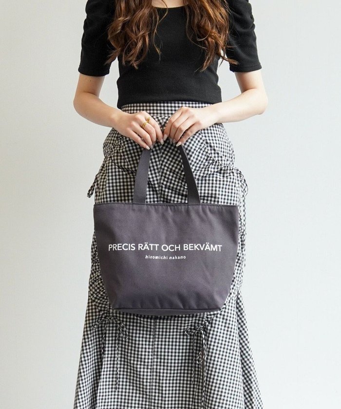 【エースバッグズアンドラゲッジ/ACE BAGS & LUGGAGE】のhiromichi nakano ベッテ トートバッグ B5サイズ 9L 180g 63912 ヒロミチナカノ インテリア・キッズ・メンズ・レディースファッション・服の通販 founy(ファニー) https://founy.com/ ファッション Fashion レディースファッション Ladies' Fashion Online バッグ Bag シンプル Simple バランス Balance プリント Print ポケット Pocket |ID: prp329100004584641 ipo3291000000032656537