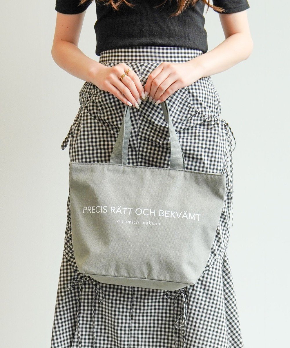 【エースバッグズアンドラゲッジ/ACE BAGS & LUGGAGE】のhiromichi nakano ベッテ トートバッグ B5サイズ 9L 180g 63912 ヒロミチナカノ インテリア・キッズ・メンズ・レディースファッション・服の通販 founy(ファニー) 　ファッション　Fashion　レディースファッション　Ladies' Fashion Online　バッグ　Bag　シンプル　Simple　バランス　Balance　プリント　Print　ポケット　Pocket　モスグリーン|ID: prp329100004584641 ipo3291000000032656542