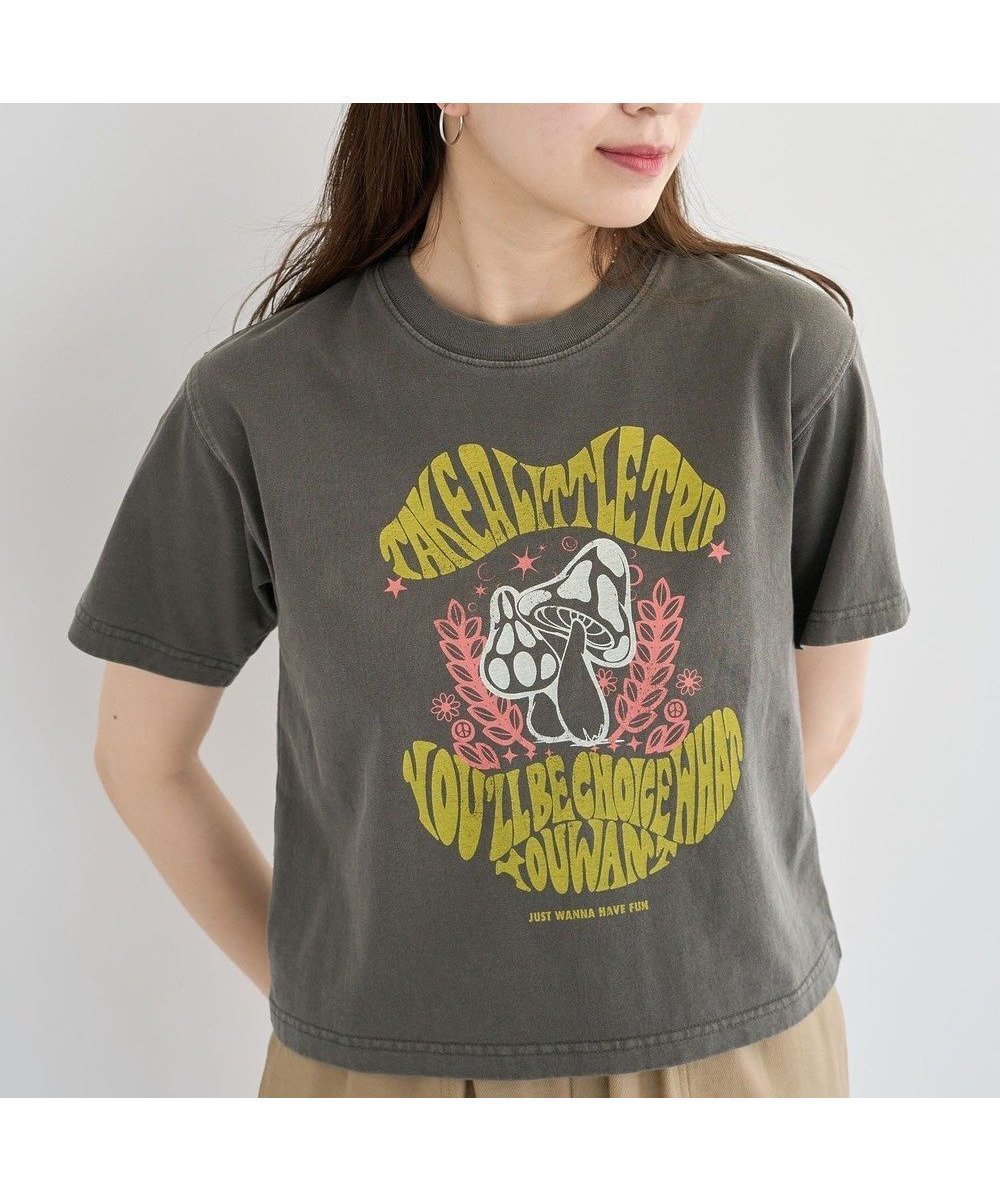 【グリーンパークス/Green Parks】の・DOUBLE FLAGS ウ゛ィンテージライクプリン インテリア・キッズ・メンズ・レディースファッション・服の通販 founy(ファニー) ファッション Fashion レディースファッション Fashion for Women トップス・カットソー Cut & Sew Tops シャツ・ブラウス・オフィスカジュアル Elegant Blouses & Button-Ups ロングTシャツ・Tシャツ Longline T-Shirts & Tees カットソー・ベーシックTシャツ Cut-and-Sewn Tops / Stretch Tees & Basics カットソー Cut and Sewn Top コンパクト Compact, Small Size プリント Print, Printed Pattern ボトム Bottoms, Lower Wear ポケット Pocket, Pocket Detail ヴィンテージ Vintage Style 夏 Summer 春 Spring S/S・春夏 SS, Spring/Summer, Warm Season Charcoal Gray|ID: prp329100004584718 ipo3291000000033714784