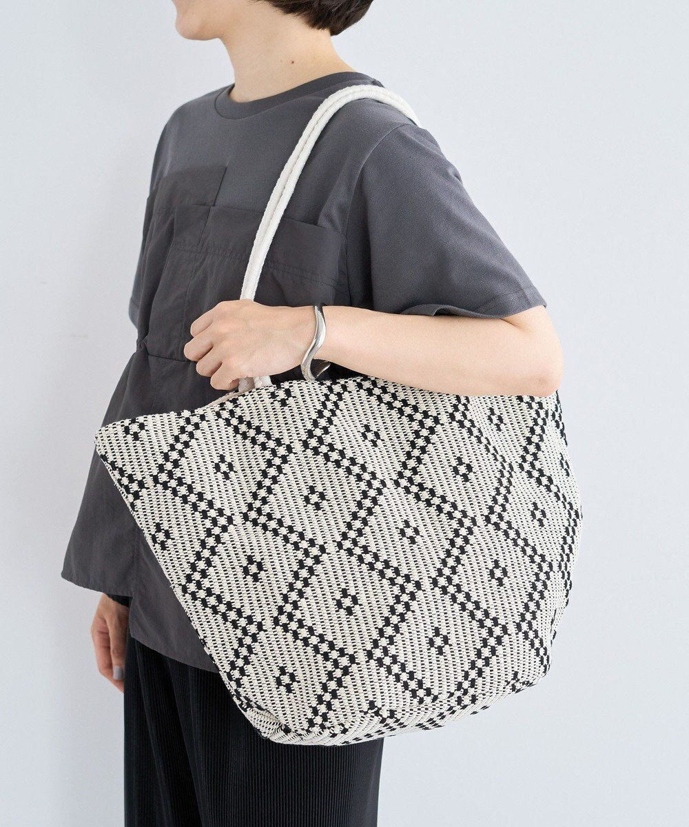 【グリーンパークス/Green Parks】の・ダイヤパターントート インテリア・キッズ・メンズ・レディースファッション・服の通販 founy(ファニー) 　ファッション　Fashion　レディースファッション　Ladies' Fashion Online　バッグ　Bag　おすすめ　Recommend　パターン　Pattern　ポケット　Pocket　マグネット　Magnet　Black|ID: prp329100004585619 ipo3291000000032515114