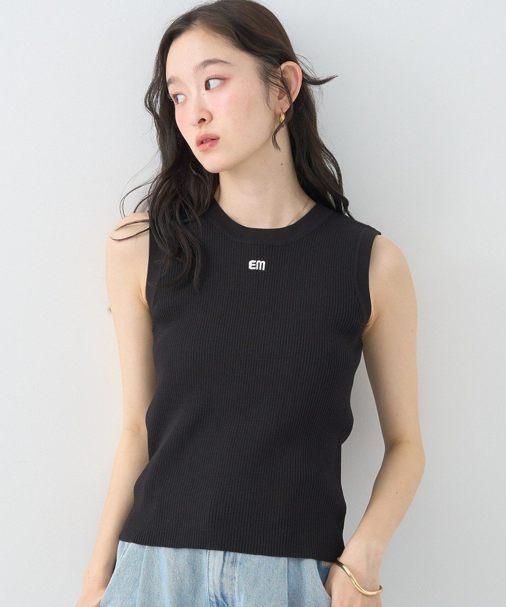 【アースミュージックアンドエコロジー/earth music&ecology】のロゴ刺繍ノースリーブニットプルオーバー インテリア・キッズ・メンズ・レディースファッション・服の通販 founy(ファニー) 　ファッション　Fashion　レディースファッション　Fashion for Women　トップス・カットソー　Cut & Sew Tops　ニット　Knit Tops & Sweaters　キャミソール&ノースリーブ　Camisoles & Sleeveless Tops　カジュアルプルオーバー・ニットトップス　Pullovers & Knit Tops / Casual Pullovers　コンパクト　Compact, Small Size　スタイリッシュ　Stylish, Fashionable　セーター　Sweater, Knitwear　トレンド　Trend, Trending Now　ポケット　Pocket, Pocket Detail　夏　Summer　春　Spring　S/S・春夏　SS, Spring/Summer, Warm Season　Black|ID: prp329100004585652 ipo3291000000033520147