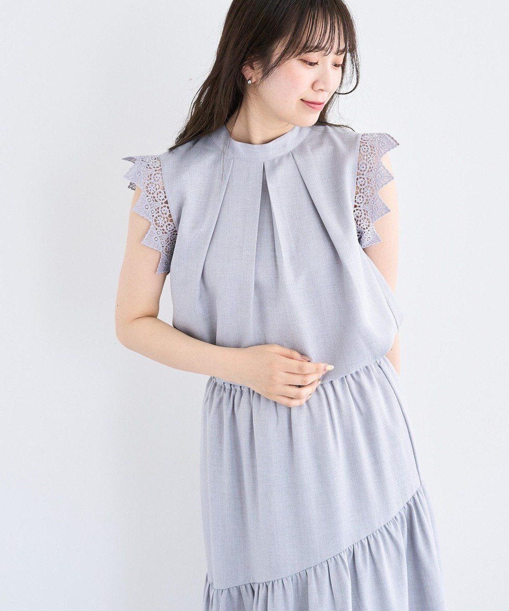 【グリーンパークス/Green Parks】の・ELENCARE DUE リネンライクフリルブラウス インテリア・キッズ・メンズ・レディースファッション・服の通販 founy(ファニー) 　ファッション　Fashion　レディースファッション　Fashion for Women　トップス・カットソー　Cut & Sew Tops　シャツ・ブラウス・オフィスカジュアル　Elegant Blouses & Button-Ups　おすすめ　Recommended / Our Picks　ハイネック　High Neck, Mock Neck　パール　Pearl, Pearl Accent　フェミニン　Feminine, Girly　フリル　Frill, Ruffle　ポケット　Pocket, Pocket Detail　レース　Lace, Lace Fabric　エレガント 上品　Elegant　再入荷　Restock / Back in Stock　夏　Summer　春　Spring　S/S・春夏　SS, Spring/Summer, Warm Season　Gray|ID: prp329100004585665 ipo3291000000032515313