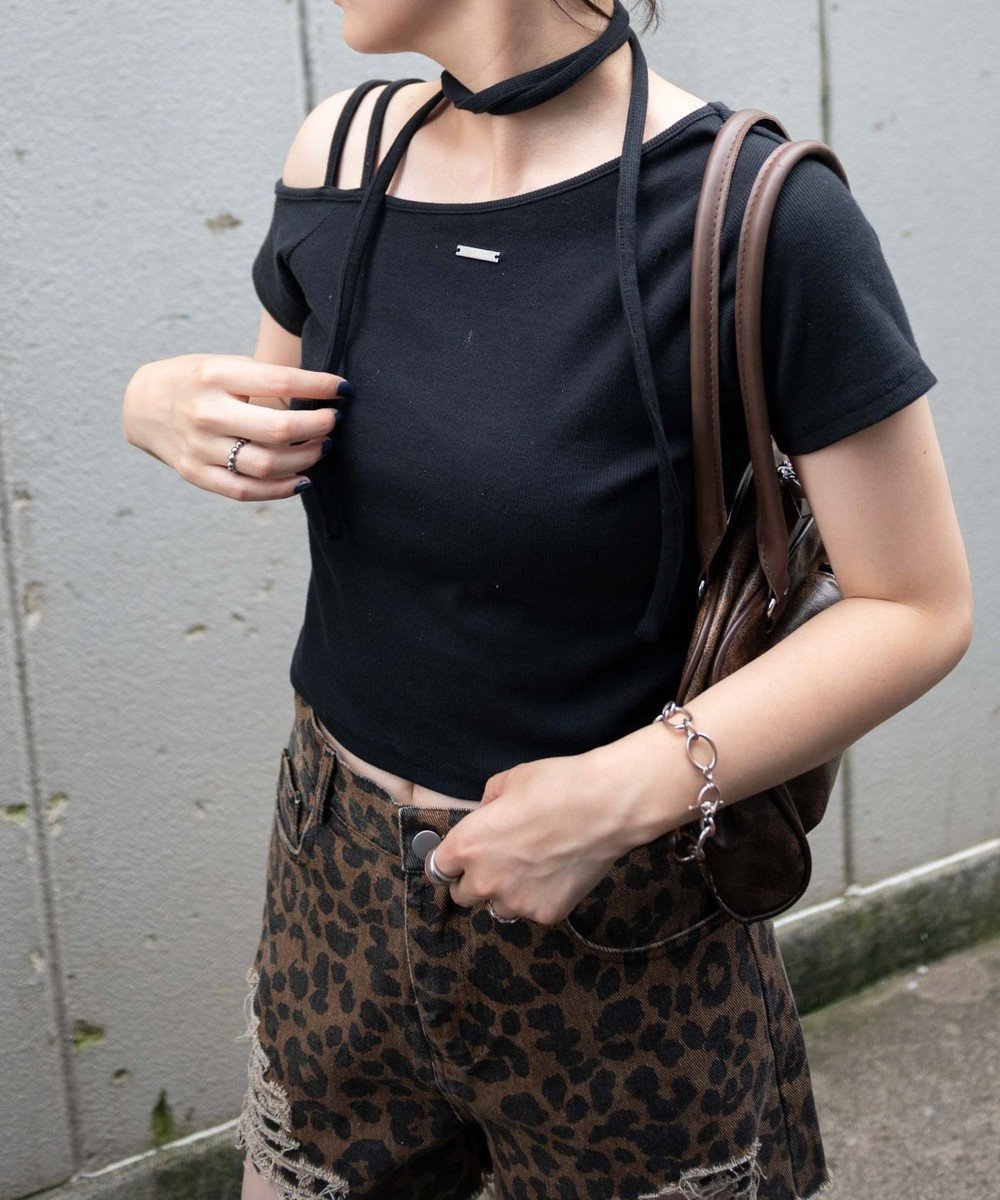 【ウィゴー/WEGO】のプレートデザインワンショルトップス インテリア・キッズ・メンズ・レディースファッション・服の通販 founy(ファニー) 　ファッション　Fashion　レディースファッション　Ladies' Fashion Online　トップス・カットソー　Tops/Tshirt　シャツ/ブラウス　Shirts/Blouses　ロング / Tシャツ　T-Shirts　カットソー　Cut and Sewn　おすすめ　Recommend　カットソー　Cut And Sew　スマホ　Smartphone　チョーカー　Choker　トレンド　Trend　プレート　Plate　ミニスカート　Mini Skirt　レース　Race　半袖　Short Sleeve　夏　Summer　春　Spring　S/S・春夏　Ss・Spring/Summer　ブラック|ID: prp329100004586735 ipo3291000000032526032