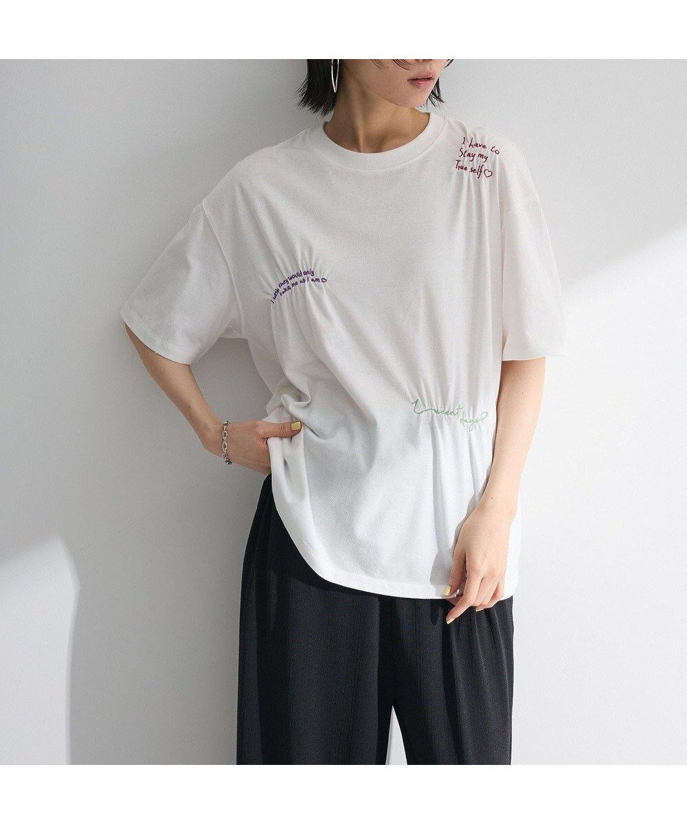 【グリーンパークス/Green Parks】の・SUGAR SPOON ギャザーロゴ刺繍TEE インテリア・キッズ・メンズ・レディースファッション・服の通販 founy(ファニー) 　ファッション　Fashion　レディースファッション　Fashion for Women　トップス・カットソー　Cut & Sew Tops　シャツ・ブラウス・オフィスカジュアル　Elegant Blouses & Button-Ups　ロングTシャツ・Tシャツ　Longline T-Shirts & Tees　カットソー・ベーシックTシャツ　Cut-and-Sewn Tops / Stretch Tees & Basics　おすすめ　Recommended / Our Picks　カットソー　Cut and Sewn Top　カラフル　Colorful Design　ギャザー　Gathered, Ruffled　シンプル　Simple, Minimal　ポケット　Pocket, Pocket Detail　夏　Summer　春　Spring　S/S・春夏　SS, Spring/Summer, Warm Season　Off White|ID: prp329100004586778 ipo3291000000032526711