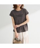 【グリーンパークス/Green Parks】の・swing by フレンチスリーブ刺繍TEE Charcoal Gray|ID: prp329100004586802 ipo3291000000032526858