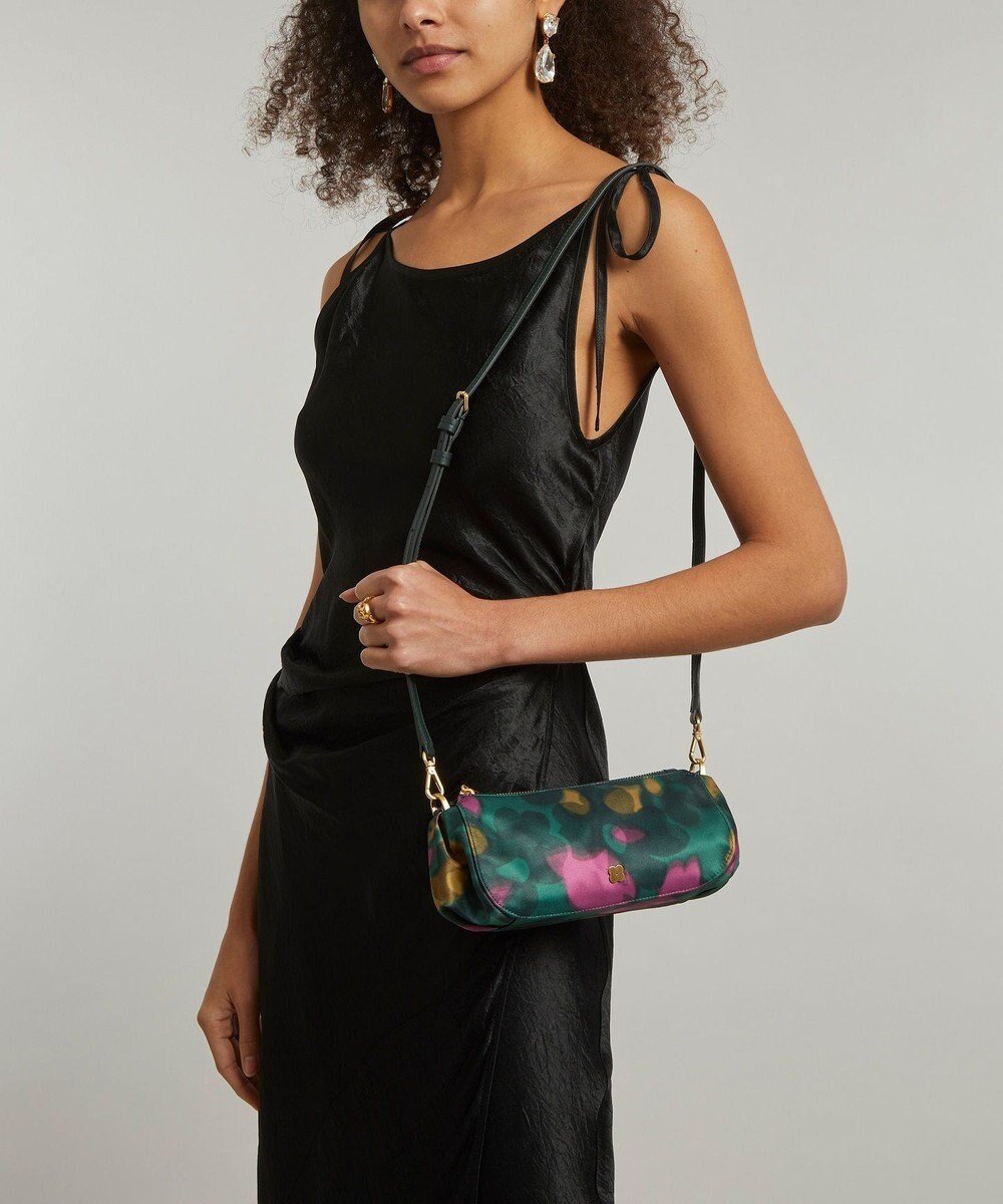 【リバティ/LIBERTY】のベッツィ シャドウ キャバレー リストレット バッグ インテリア・キッズ・メンズ・レディースファッション・服の通販 founy(ファニー) ファッション Fashion レディースファッション Fashion for Women バッグ Bags イタリア Italy クラシック Classic, Timeless Style クラッチ Clutch, Clutch Bag コレクション Collection, Seasonal Line サテン Satin, Glossy Fabric ショルダー Shoulder, Shoulder Strap シルク Silk, 100% Silk スリム Slim, Slim Fit プリント Print, Printed Pattern ポケット Pocket, Pocket Detail ポーチ Pouch, Small Case 春 Spring A/W・秋冬 Autumn/Winter ダークグリーン|ID: prp329100004586908 ipo3291000000033656586