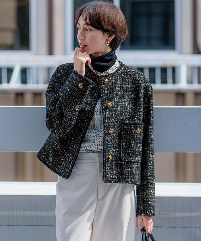 【23区/NIJYUSANKU】の【滝沢眞規子さん着用】GIOLICA ボタン ツイード ジャケット インテリア・キッズ・メンズ・レディースファッション・服の通販 founy(ファニー) https://founy.com/ ファッションモデル・俳優・女優 Models 女性 Women 滝沢眞規子 Takizawa Makiko ファッション Fashion レディースファッション Fashion for Women アウター Coat / Outerwear Collection レディースジャケット・軽アウター Jackets ノーカラージャケット / シンプル上品コーデ Collarless Jackets イタリア Italy エレガント 上品 Elegant オレンジ Orange 春 Spring クラシック Classic, Timeless Style シンプル Simple, Minimal ジャケット Jacket, Outerwear チェーン Chain, Chain Strap ツイード／ツィード Choker, Choker Necklace ツイード Twill, Twill Weave テクスチャー Texture, Textured Fabric デニム Denim, Jeans Material フランス France, French プリント Print, Printed Pattern ボトム Bottoms, Lower Wear ミックス Mix, Mixed Style メタル Metal, Metal Parts モダン Modern, Contemporary リボン Ribbon, Bow S/S・春夏 SS, Spring/Summer, Warm Season おすすめ Recommended / Our Picks 夏 Summer |ID: prp329100004587938 ipo3291000000033664833