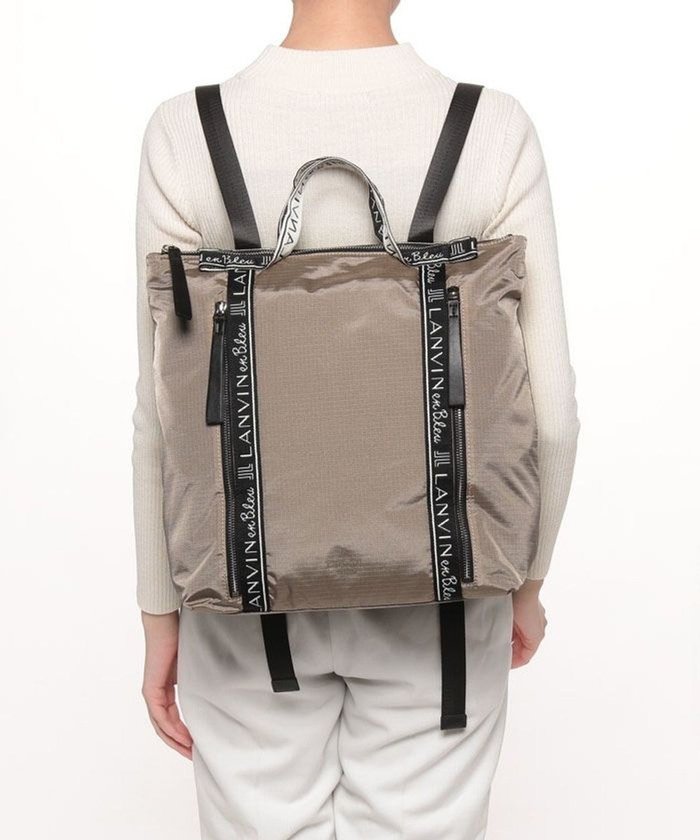 【ランバン オン ブルー/LANVIN en Bleu】のエヴリー ポーチ付2wayリュック インテリア・キッズ・メンズ・レディースファッション・服の通販 founy(ファニー) https://founy.com/ ファッション Fashion レディースファッション Ladies' Fashion Online バッグ Bag ポーチ Pouches インナー Inner シンプル Simple ジャカード Jacquard ポーチ Pouch リップ Lip リュック Ruck Sack |ID: prp329100004588327 ipo3291000000032546560