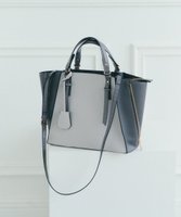 【イェッカ ヴェッカ/YECCA VECCA】の【A4対応】2way配色ZIPデザインバッグ 人気、トレンドファッション・服の通販 founy(ファニー) ファッション Fashion レディースファッション Ladies' Fashion Online バッグ Bag サイドジップ Side Zip ショルダー Shoulder フォルム Form ポケット Pocket 財布 Wallet ビジネス 仕事 通勤 Business |ID:prp329100004588659