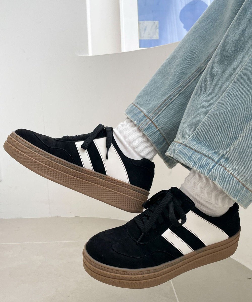 【ウィゴー/WEGO】のローテクダブルラインスニーカー インテリア・キッズ・メンズ・レディースファッション・服の通販 founy(ファニー) 　ファッション　Fashion　レディースファッション　Ladies' Fashion Online　クッション　Cushion　スエード　Suede　スニーカー　Sneakers　スポーツ　Sports　スマホ　Smartphone　トレンド　Trend　ミックス　Mix　定番　Standard　ブラック|ID: prp329100004588953 ipo3291000000032672158