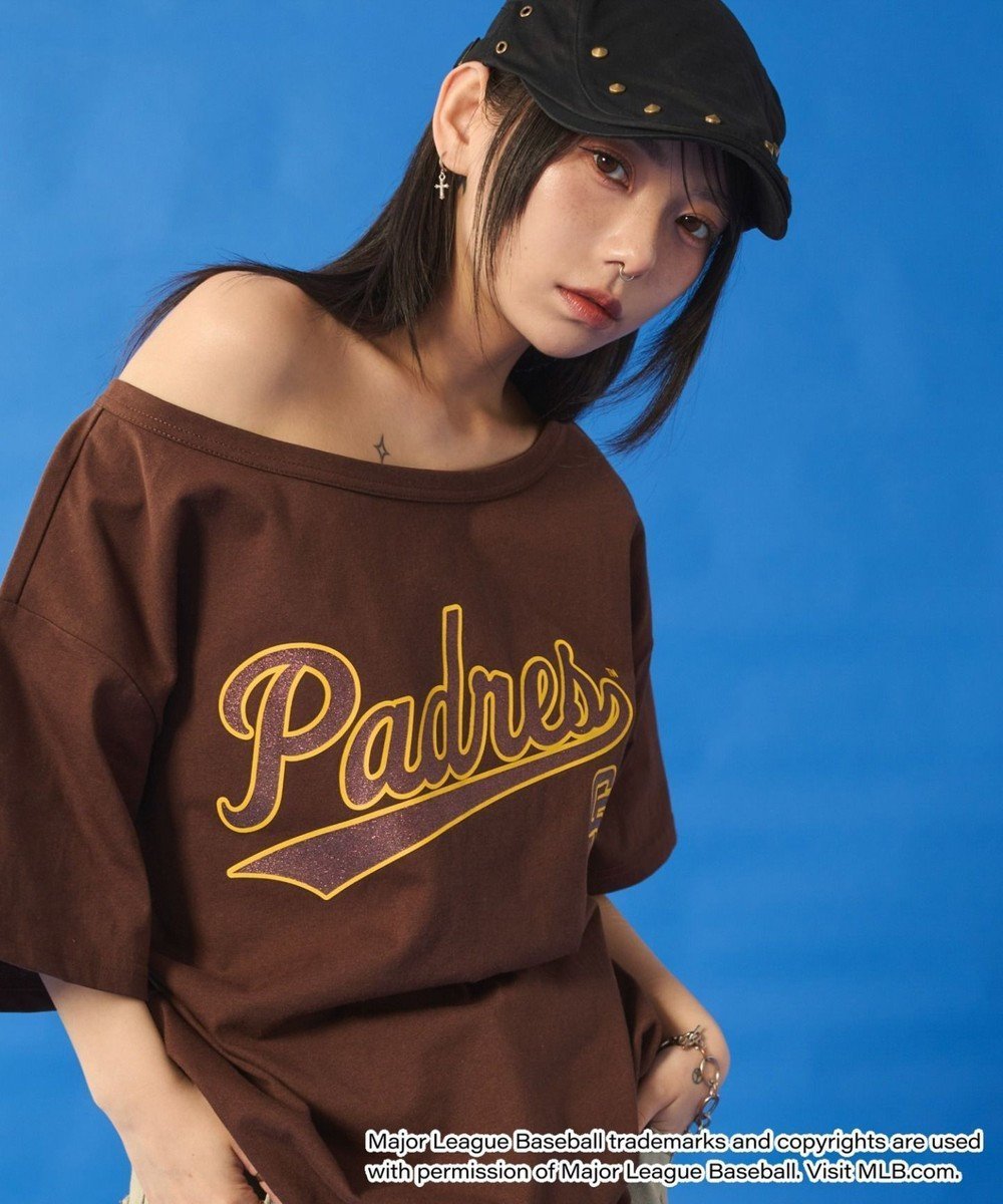 【ウィゴー/WEGO】の別注MLBオフショルビッグT インテリア・キッズ・メンズ・レディースファッション・服の通販 founy(ファニー) 　ファッション　Fashion　レディースファッション　Ladies' Fashion Online　トップス・カットソー　Tops/Tshirt　シャツ/ブラウス　Shirts/Blouses　ロング / Tシャツ　T-Shirts　カットソー　Cut and Sewn　カットソー　Cut And Sew　カーゴパンツ　Cargo Pants　ショート　Short　スニーカー　Sneakers　スポーツ　Sports　トレンド　Trend　ボトム　Bottom　別注　Special Order　夏　Summer　春　Spring　S/S・春夏　Ss・Spring/Summer　柄3|ID: prp329100004589082 ipo3291000000032672775