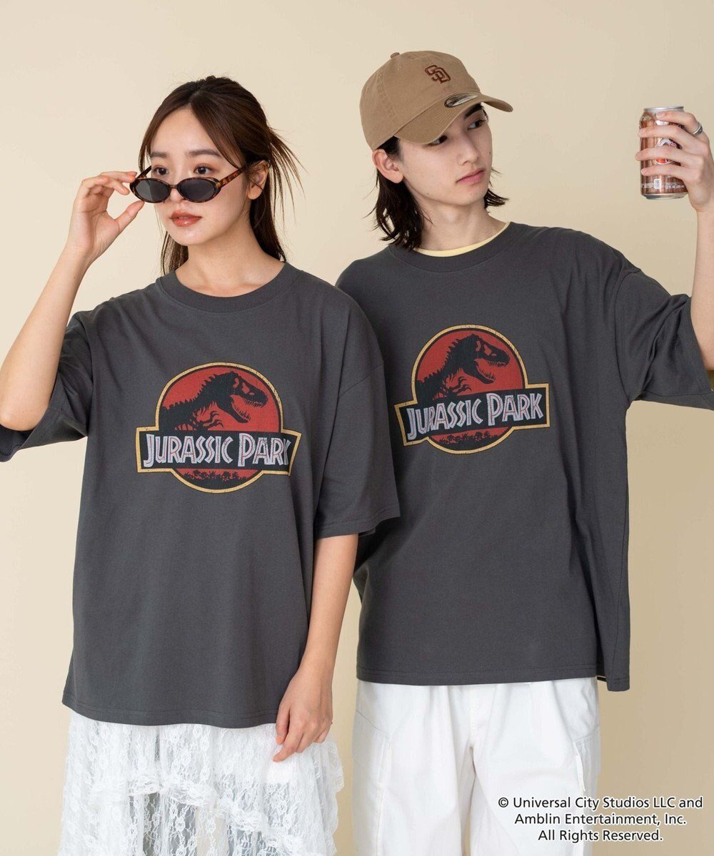 【ウィゴー/WEGO】の【ユニセックス着用ITEM/SMLサイズ展開】JURASSIC PARKグラフィックT(S) インテリア・キッズ・メンズ・レディースファッション・服の通販 founy(ファニー) 　ファッション　Fashion　レディースファッション　Ladies' Fashion Online　トップス・カットソー　Tops/Tshirt　シャツ/ブラウス　Shirts/Blouses　ロング / Tシャツ　T-Shirts　カットソー　Cut and Sewn　ヴィンテージ　Vintage　春　Spring　カットソー　Cut And Sew　カーゴパンツ　Cargo Pants　グラフィック　Graphic　今季　This Season　スマホ　Smartphone　デニム　Denim　ビッグ　Big　ビンテージ　Vintage　フロント　Front　プリント　Print　半袖　Short Sleeve　ルーズ　Loose　S/S・春夏　Ss・Spring/Summer　再入荷　Restock/Back In Stock/Re Arrival　おすすめ　Recommend　夏　Summer　柄2|ID: prp329100004589087 ipo3291000000032672793
