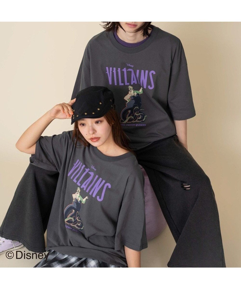【ウィゴー/WEGO】の【ユニセックス着用ITEM/SMLサイズ展開】VILLAINSグラフィックT(S) インテリア・キッズ・メンズ・レディースファッション・服の通販 founy(ファニー) 　ファッション　Fashion　レディースファッション　Fashion for Women　トップス・カットソー　Cut & Sew Tops　シャツ・ブラウス・オフィスカジュアル　Elegant Blouses & Button-Ups　ロングTシャツ・Tシャツ　Longline T-Shirts & Tees　カットソー・ベーシックTシャツ　Cut-and-Sewn Tops / Stretch Tees & Basics　ヴィンテージ　Vintage Style　春　Spring　カットソー　Cut and Sewn Top　カーゴパンツ　Cargo Pants, Utility Pants　グラフィック　Graphic, Graphic Design　今季　This Season, Current Season　スマホ　Smartphone, Mobile Device　デニム　Denim, Jeans Material　ビッグ　Big, Oversized　ビンテージ　Vintage, Retro Style　プリント　Print, Printed Pattern　半袖　Short Sleeve, Half Sleeve　ルーズ　Loose, Oversized　S/S・春夏　SS, Spring/Summer, Warm Season　おすすめ　Recommended / Our Picks　夏　Summer　柄4|ID: prp329100004589092 ipo3291000000032672820