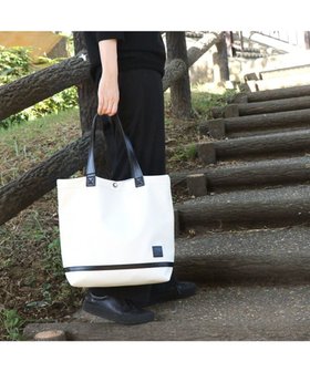 【レガロフェリーチェ/Regalo Felice】の【軽量 / A4サイズ対応】トート / REGALO 人気、トレンドファッション・服の通販 founy(ファニー) ファッション Fashion レディースファッション Fashion for Women バッグ Bags 軽量 Lightweight, Ultra Light ショルダー Shoulder, Shoulder Strap シンプル Simple, Minimal ダメージ Distressed, Destroyed フォーム Form ポケット Pocket, Pocket Detail マグネット Magnet, Magnetic Closure 旅行 Travel ビジネス 仕事 通勤 Business / Work / Commuting |ID:prp329100004589365