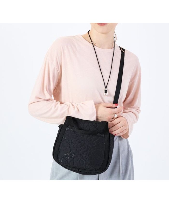 【レスポートサック/LeSportsac】の【日本限定】SMALL JENNI/パフィーブロッサムズ インテリア・キッズ・メンズ・レディースファッション・服の通販 founy(ファニー) https://founy.com/ ファッション Fashion レディースファッション Fashion for Women クラシカル Classical, Vintage-Inspired ショルダー Shoulder, Shoulder Strap ポケット Pocket, Pocket Detail ポーチ Pouch, Small Case 人気 Popular, Best Seller 財布 Wallet, Purse |ID: prp329100004589689 ipo3291000000033690139