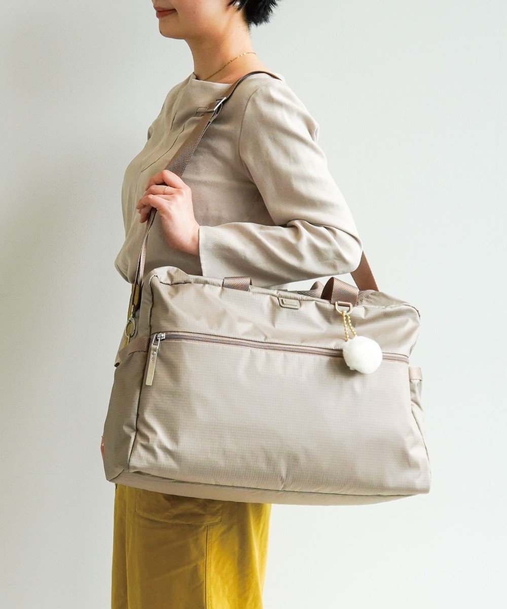 【エースバッグズアンドラゲッジ/ACE BAGS & LUGGAGE】のKanana project COLLECTION VYG ルフレ ボストンバッグ 68347 カナナプロジェクト コレクション インテリア・キッズ・メンズ・レディースファッション・服の通販 founy(ファニー) 　ファッション　Fashion　レディースファッション　Fashion for Women　コレクション　Collection, Seasonal Line　傘　Umbrella, Parasol　軽量　Lightweight, Ultra Light　ショルダー　Shoulder, Shoulder Strap　シンプル　Simple, Minimal　セットアップ　Set-Up, Coordinated Outfit　トラベル　Travel, Travel Gear　トレンド　Trend, Trending Now　ボストンバッグ　Boston Bag, Retro Bag　ポケット　Pocket, Pocket Detail　旅行　Travel　スーツケース キャリーケース　Suitcase / Carry Case　エレガント 上品　Elegant　ベージュ|ID: prp329100004589708 ipo3291000000032563858