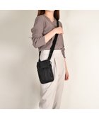 【イザック/Y'SACCS】のナイロン×牛革コンビシリーズ 縦型ポシェット ネイビー|ID: prp329100004589837 ipo3291000000032565256
