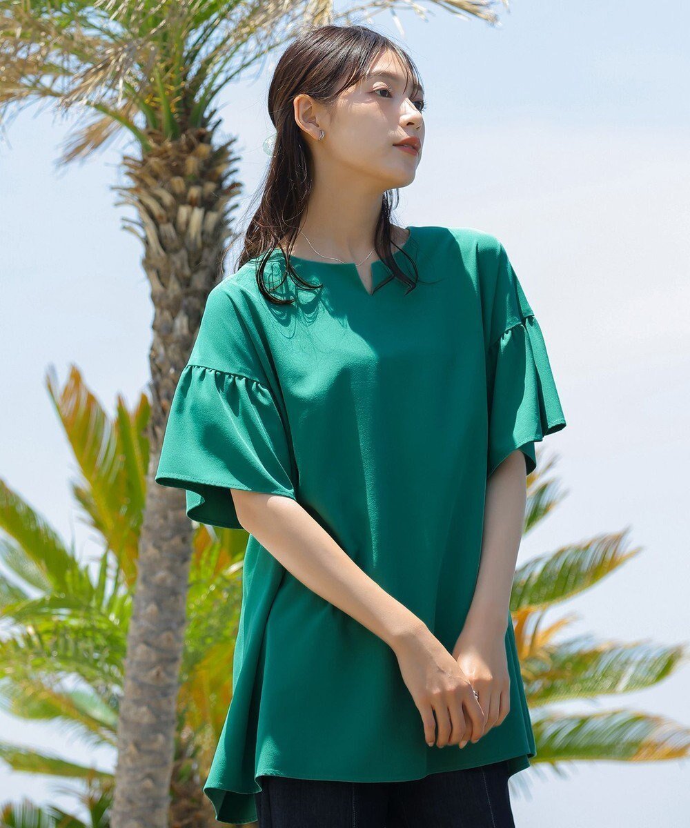 【ティアクラッセ/Tiaclasse】の【洗える】キーネックフレア袖チュニックブラウス 人気、トレンドファッション・服の通販 founy(ファニー) 　ファッション　Fashion　レディースファッション　Fashion for Women　トップス・カットソー　Cut & Sew Tops　シャツ・ブラウス・オフィスカジュアル　Elegant Blouses & Button-Ups　アクセサリー　Fashion Accessories　ウォッシャブル　Machine Washable　春　Spring　洗える　Machine Washable　カーディガン　Cardigan, Knitwear　ギャザー　Gathered, Ruffled　シンプル　Simple, Minimal　チュニック　Tunic, Long Top　フェミニン　Feminine, Girly　ボトム　Bottoms, Lower Wear　ポケット　Pocket, Pocket Detail　半袖　Short Sleeve, Half Sleeve　ロング　Long, Long-Length　S/S・春夏　SS, Spring/Summer, Warm Season　再入荷　Restock / Back in Stock　夏　Summer　旅行　Travel　新作・新入荷　New Arrivals / New In　 other-1|ID: prp329100004589931 ipo3291000000032566320