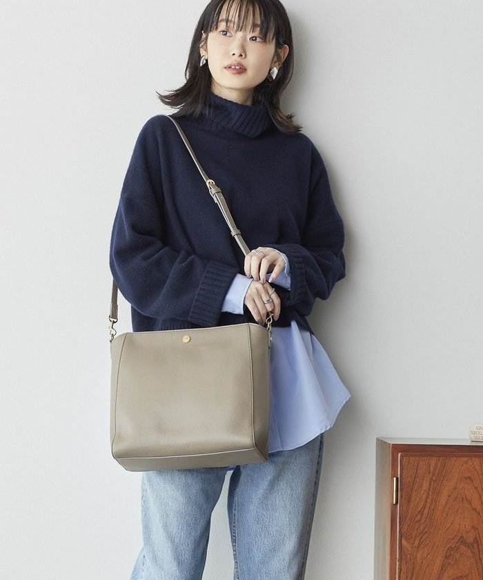 【トプカピ/TOPKAPI】の【TOPKAPI】fortuna フォルトゥナ 2way ショルダー バッグ インテリア・キッズ・メンズ・レディースファッション・服の通販 founy(ファニー) https://founy.com/ ファッション Fashion レディースファッション Ladies' Fashion Online バッグ Bag コイン Coin ショルダー Shoulder シンプル Simple スマート Smart ポケット Pocket モチーフ Motif 再入荷 Restock/Back In Stock/Re Arrival おすすめ Recommend ギフト プレゼント Gift Present |ID: prp329100004590155 ipo3291000000032568762