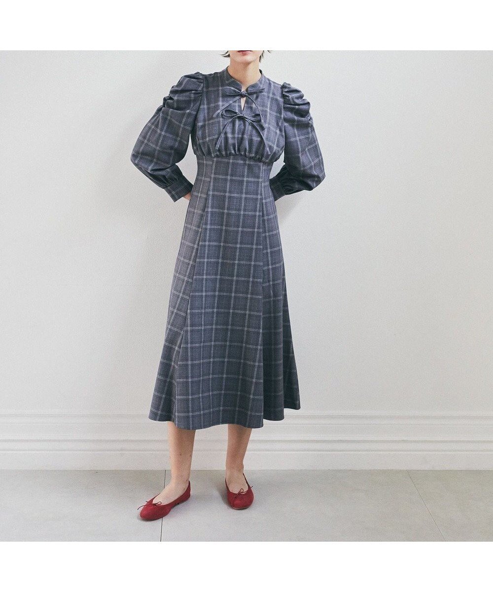 【メゾンドフルール/Maison de FLEUR】の聡明な淑女のチェックワンピース 人気、トレンドファッション・服の通販 founy(ファニー) 　ファッション　Fashion　レディースファッション　Fashion for Women　ワンピース　Dresses　おすすめ　Recommended / Our Picks　オリエンタル　Oriental Pattern　ギャザー　Gathered, Ruffled　クラシカル　Classical, Vintage-Inspired　スタンド　Stand Collar, Upright Stand　チェック　Check, Plaid, Tartan　トレンド　Trend, Trending Now　リボン　Ribbon, Bow　エレガント 上品　Elegant　今季　This Season, Current Season　切替　Switching, Contrast Panel　A/W・秋冬　Autumn/Winter　 other-1|ID: prp329100004590349 ipo3291000000032570952