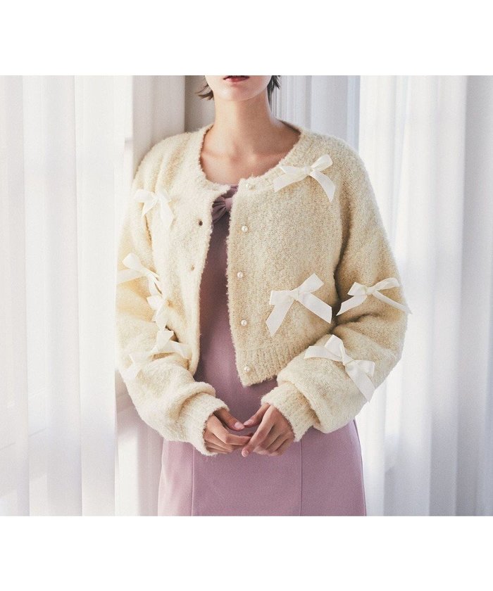 【メゾンドフルール/Maison de FLEUR】の絆のリボンカーディガン インテリア・キッズ・メンズ・レディースファッション・服の通販 founy(ファニー) https://founy.com/ ファッション Fashion レディースファッション Fashion for Women トップス・カットソー Cut & Sew Tops カーディガン・羽織り Layered Style Cardigans カーディガン Cardigan, Knitwear サテン Satin, Glossy Fabric トレンド Trend, Trending Now リボン Ribbon, Bow 今季 This Season, Current Season A/W・秋冬 Autumn/Winter |ID: prp329100004590354 ipo3291000000032570981