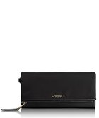 【トゥミ/TUMI】のレディス VOYAGEUR SLG FLAP CONTINENTAL 人気、トレンドファッション・服の通販 founy(ファニー) ファッション Fashion レディースファッション Ladies' Fashion Online 財布 Wallets アクセサリー Accessories コレクション Collection トラベル Travel ビジネス 仕事 通勤 Business 財布 Wallet thumbnail ブラック|ID: prp329100004590391 ipo3291000000032571235