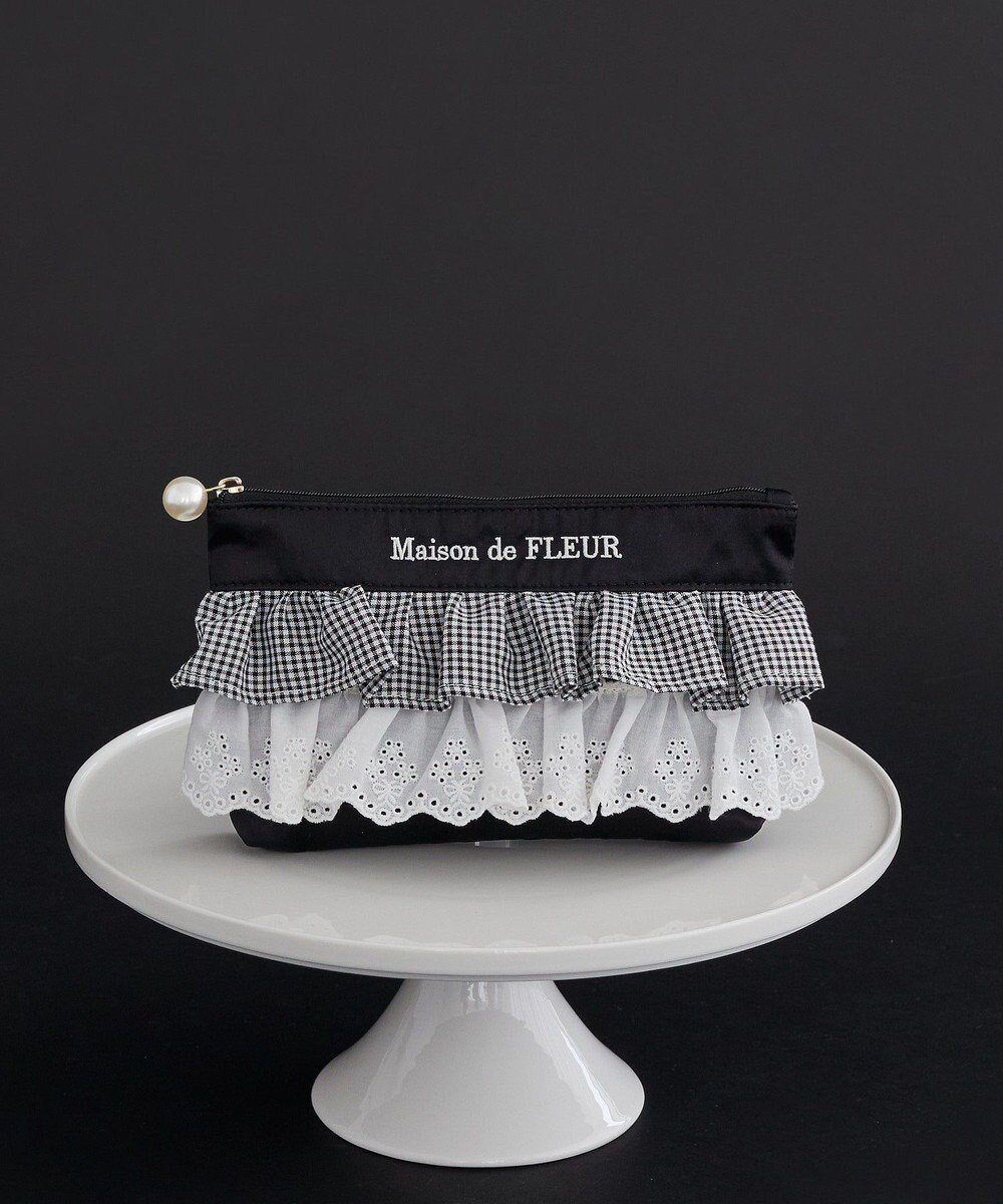 【メゾンドフルール/Maison de FLEUR】のフロントフリルポーチ 人気、トレンドファッション・服の通販 founy(ファニー) ファッション Fashion レディースファッション Fashion for Women ミニ財布・二つ折り財布 Wallets & Card Cases ポーチ&ミニバッグ Pouches & Mini Bags おすすめ Recommended / Our Picks ギンガム Gingham, Gingham Fabric コンパクト Compact, Small Size サテン Satin, Glossy Fabric チェック Check, Plaid, Tartan フォルム Silhouette, Form フリル Frill, Ruffle フレンチ French, French Style ポーチ Pouch, Small Case エレガント 上品 Elegant 財布 Wallet, Purse other-1|ID: prp329100004590428 ipo3291000000033656135