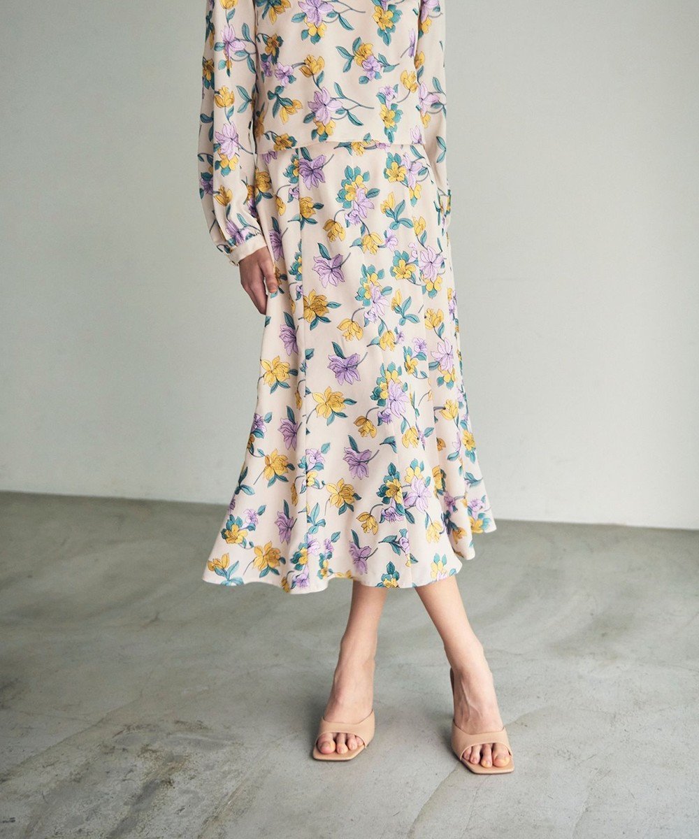 【グレース コンチネンタル/GRACE CONTINENTAL】のフラワー刺繍フレアスカート 人気、トレンドファッション・服の通販 founy(ファニー) 　ファッション　Fashion　レディースファッション　Ladies' Fashion Online　スカート　Skirt　Aライン/フレアスカート　Flared A-Line Skirts　イエロー　Yellow　ショート　Short　セットアップ　Set Up　フラワー　Flower　フレア　Flare　マーメイド　Mermaid　エレガント 上品　Elegant　夏　Summer　春　Spring　S/S・春夏　Ss・Spring/Summer　 other-1|ID: prp329100004590709 ipo3291000000032575533