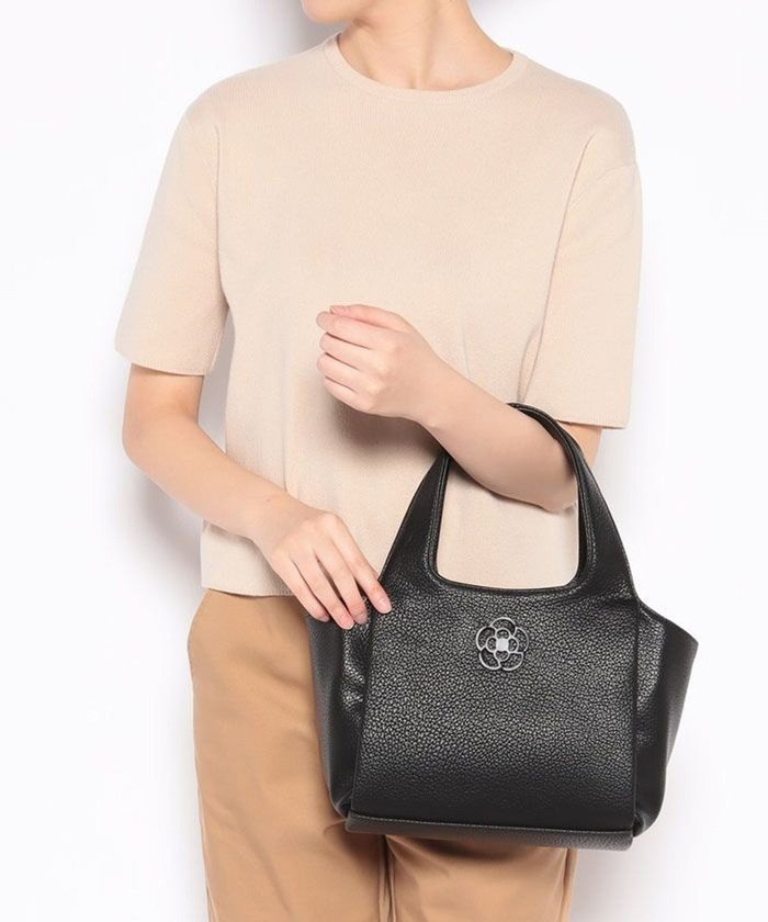【クレイサス/CLATHAS】のダズル トートバッグ(小) インテリア・キッズ・メンズ・レディースファッション・服の通販 founy(ファニー) https://founy.com/ ファッション Fashion レディースファッション Ladies' Fashion Online バッグ Bag シンプル Simple ポケット Pocket 人気 Popularity A/W・秋冬 Aw・Autumn/Winter・Fw・Fall-Winter 財布 Wallet |ID: prp329100004590853 ipo3291000000032577918