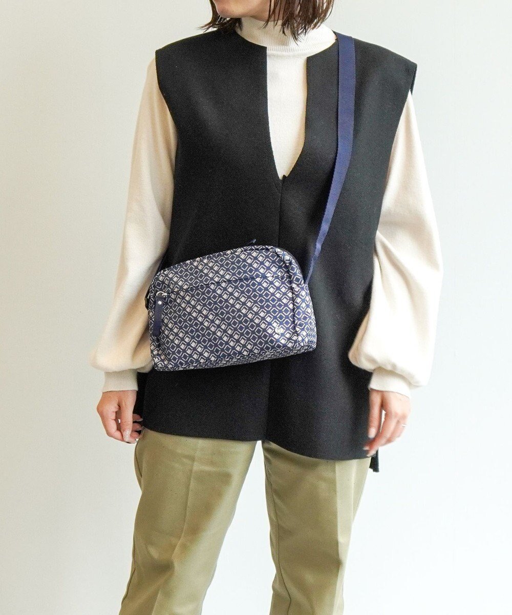 【エースバッグズアンドラゲッジ/ACE BAGS & LUGGAGE】のhiromichi nakano フェズリ ショルダーバッグ 17521 ヒロミチナカノ インテリア・キッズ・メンズ・レディースファッション・服の通販 founy(ファニー) 　ファッション　Fashion　レディースファッション　Fashion for Women　軽量　Lightweight, Ultra Light　シンプル　Simple, Minimal　ストライプ　Stripe, Striped Pattern　スリム　Slim, Slim Fit　ドット　Polka Dot, Dot Pattern　定番　Standard, Basic Item　フラワー　Flower, Floral　プリント　Print, Printed Pattern　ポケット　Pocket, Pocket Detail　旅行　Travel　ネイビー(ジオメトリック)|ID: prp329100004590925 ipo3291000000033500404