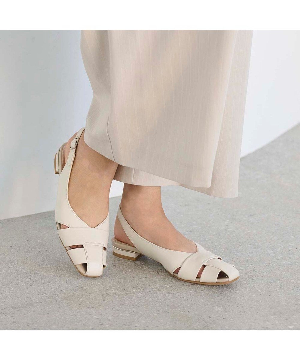 【リズ ラフィーネ/Riz raffinee】のRiz raffinee グルカデザインバックベルトパンプス 人気、トレンドファッション・服の通販 founy(ファニー) ファッション Fashion レディースファッション Fashion for Women バッグ Bags ベルト&ウエストマーク Belts & Waist Accessories エレガント 上品 Elegant オケージョン Occasion Wear 春 Spring クッション Cushion, Throw Pillow サンダル Sandals, Summer Shoes シンプル Simple, Minimal ソックス Socks, Hosiery デニム Denim, Jeans Material トレンド Trend, Trending Now フェミニン Feminine, Girly フラット Flat, Flat Shoes ベーシック Basic, Essential メタル Metal, Metal Parts ラップ Wrap, Wrap Design S/S・春夏 SS, Spring/Summer, Warm Season おすすめ Recommended / Our Picks 日本製 Made In Japan 夏 Summer セレモニー Ceremony 卒業式 Graduation Ceremony ビジネス 仕事 通勤 Business / Work / Commuting 2025年 2025 2025春夏・S/S Spring/Summer 2025 SS25 other-1|ID: prp329100004591339 ipo3291000000034200248