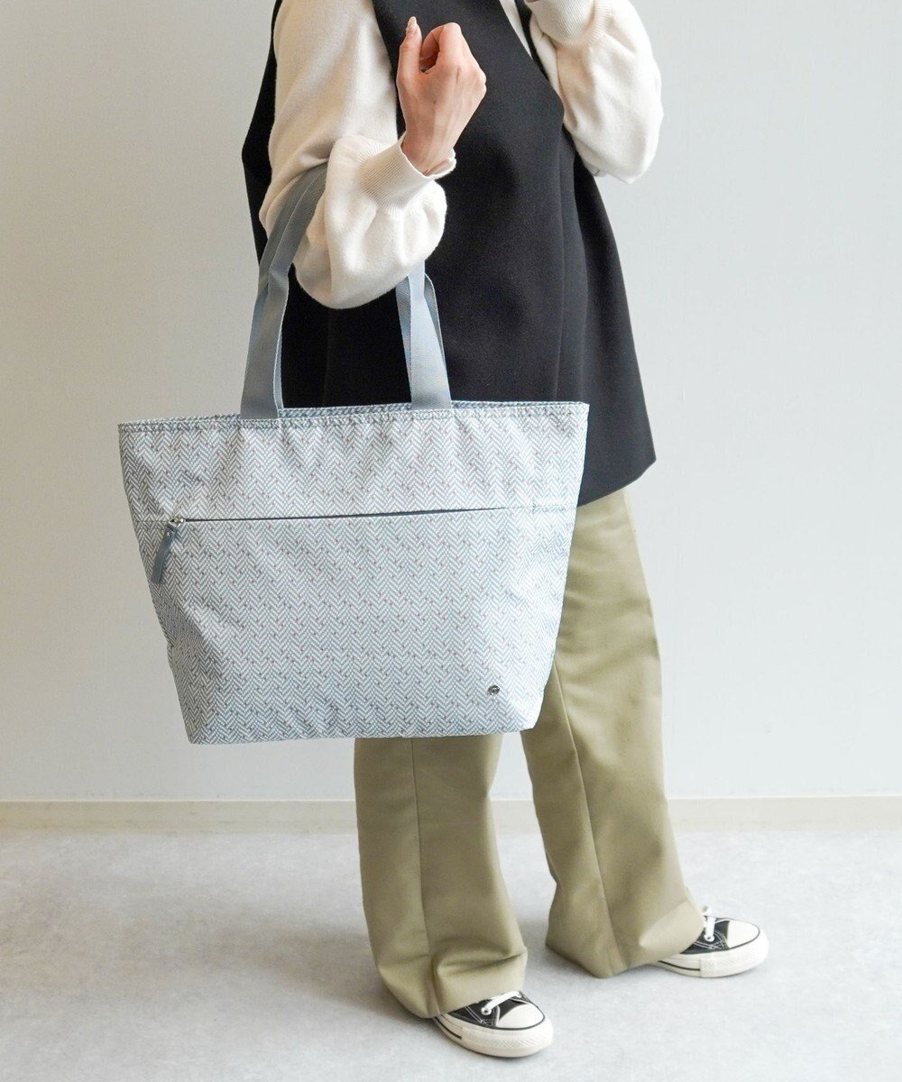 【エースバッグズアンドラゲッジ/ACE BAGS & LUGGAGE】のhiromichi nakano フェズリ トートバッグ 17524 ヒロミチナカノ インテリア・キッズ・メンズ・レディースファッション・服の通販 founy(ファニー) 　ファッション　Fashion　レディースファッション　Ladies' Fashion Online　バッグ　Bag　軽量　Lightweight　シンプル　Simple　ストライプ　Stripe　スリム　Slim　ドット　Dot　定番　Standard　フラワー　Flower　プリント　Print　ポケット　Pocket　旅行　Travel　ブルーグレー(ヘリンボーン)|ID: prp329100004591357 ipo3291000000032588028