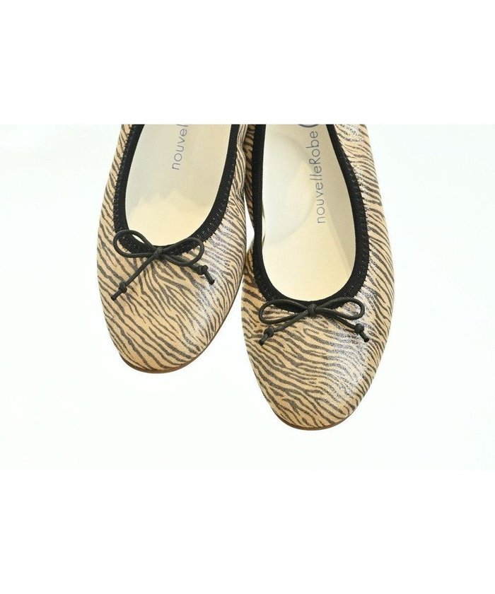 【ヌーベルローブオウ/nouvelleRobe Ou】の【本革・高反発】Round ラウンドトゥ ゼブラ柄バレエシューズ インテリア・キッズ・メンズ・レディースファッション・服の通販 founy(ファニー) https://founy.com/ ファッション Fashion レディースファッション Fashion for Women クッション Cushion, Throw Pillow 抗菌 Antibacterial, Bacteria-Resistant シューズ Shoes, Footwear バレエ Ballet, Ballet Style フィット Fit, Slim Fit フラット Flat, Flat Shoes メタリック Metallic, Shiny Finish ラウンド Round, Round Neck おすすめ Recommended / Our Picks |ID: prp329100004591384 ipo3291000000033655952